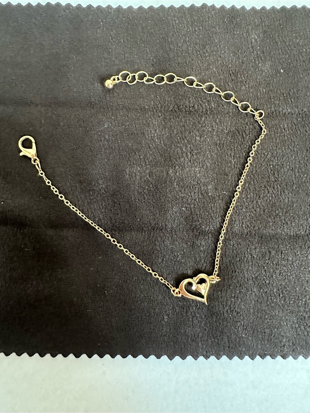 Source Unknown Gold Double-Heart Chain Bracelet - Gold